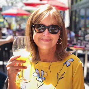 Meet your Posher, Catherine